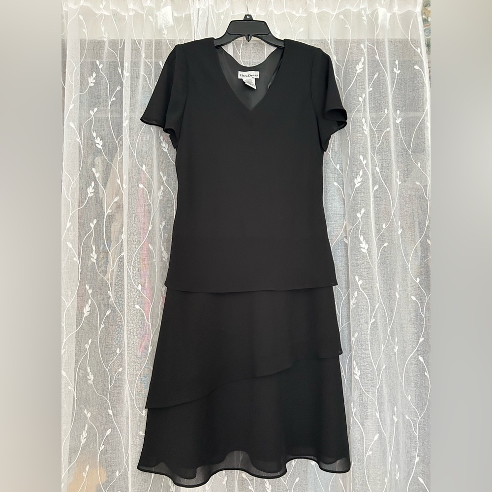 Ultra dress New York Black Layered Midi Dress